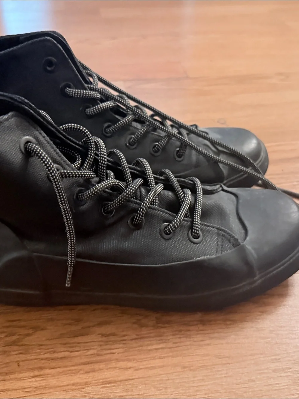 Hunter Black Lace-Up High-Top Rubber Boots